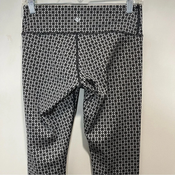 Lululemon Speed Wunder Tight Reflective Leggings Pant Luxtreme Sz 4 - Picture 6 of 8